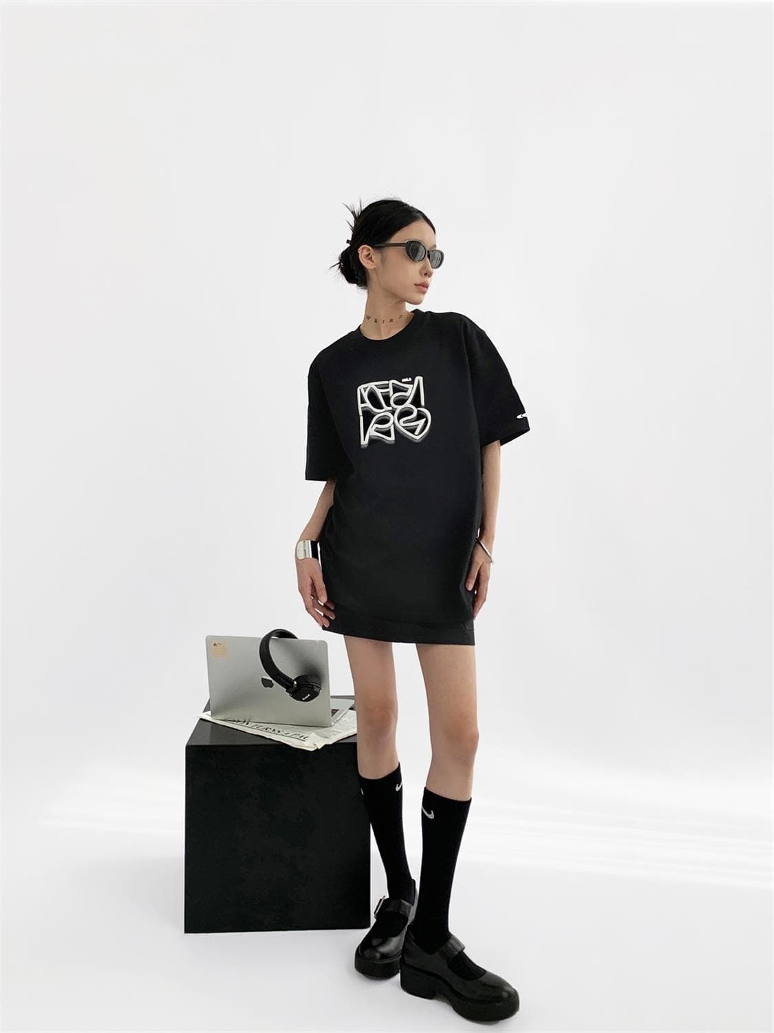 Heavyweight Cotton with Loose Fit and Ins T-shirt - Sharbhy