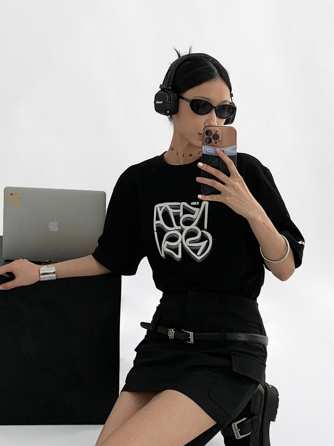 Heavyweight Cotton with Loose Fit and Ins T-shirt - Sharbhy